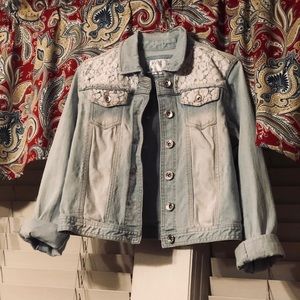 MAKE OFFER Light wash denim jacket
